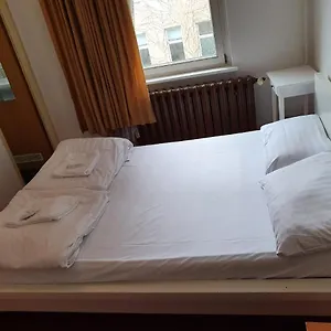 Maerkischer Hof 3*, Berlin Németország