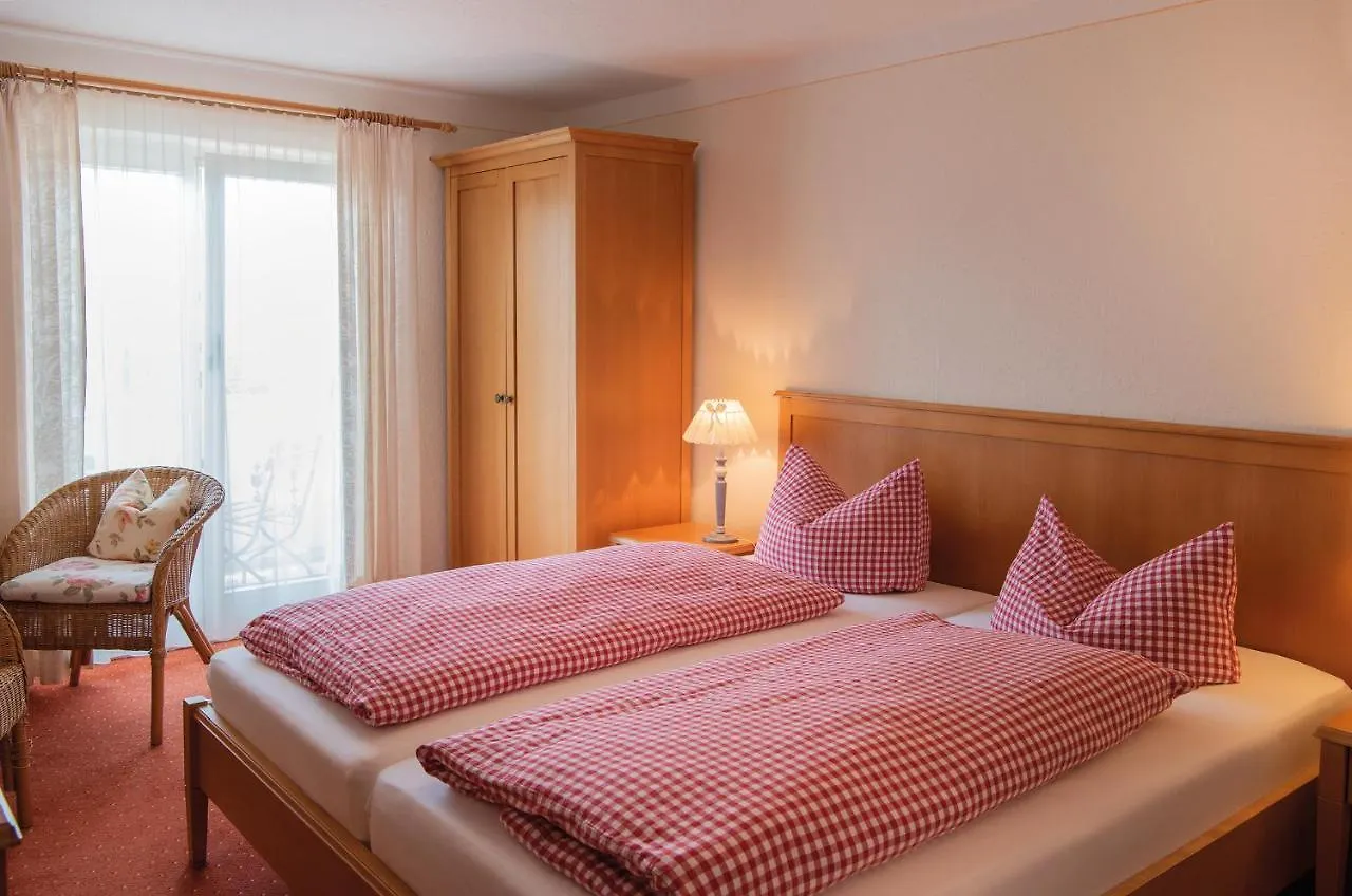 Bed & Breakfast Hotel Garni Alpenblick Bergen