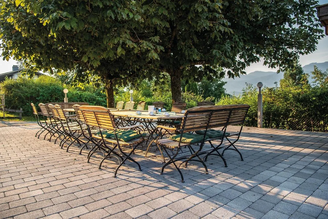 Hotel Garni Alpenblick Bergen  Bed & Breakfast